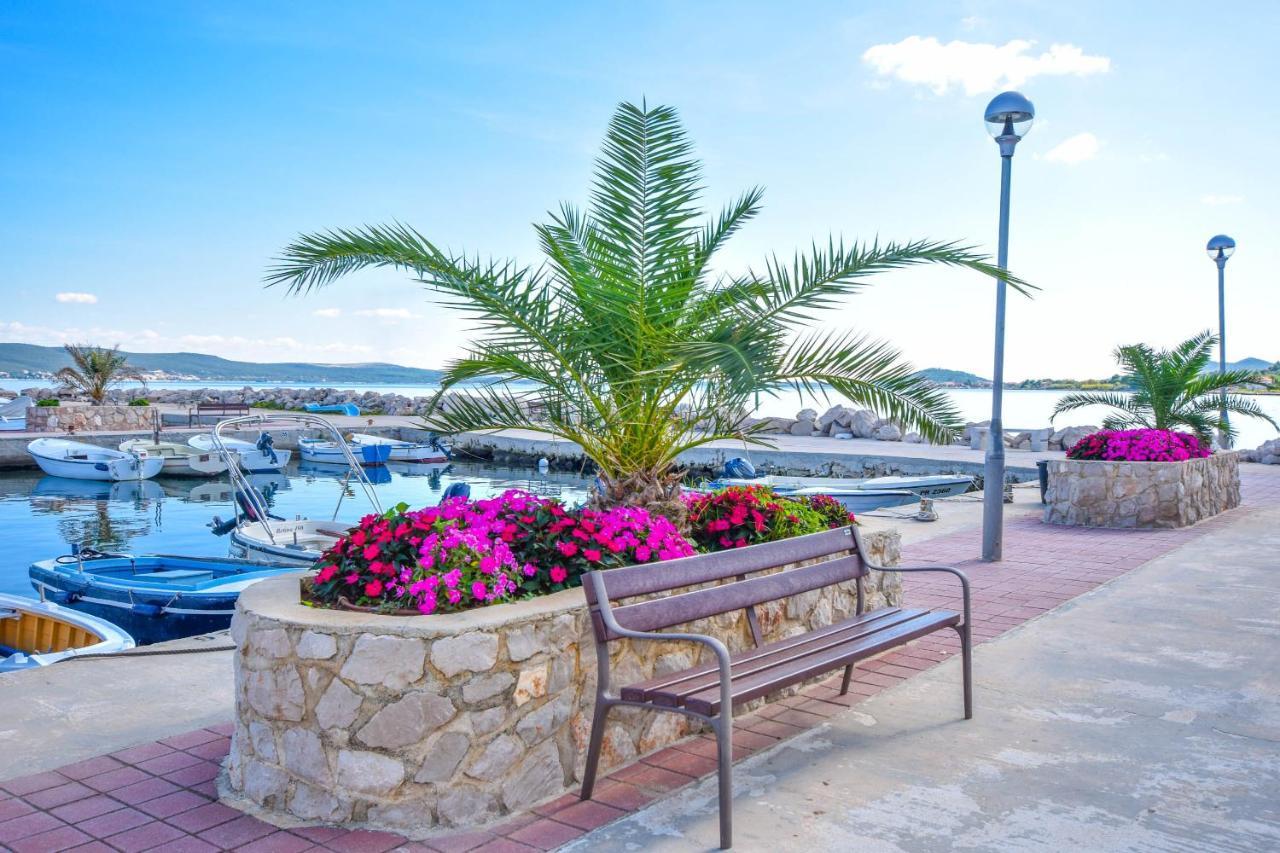Vila House Cvit Dobropoljana Exteriér fotografie